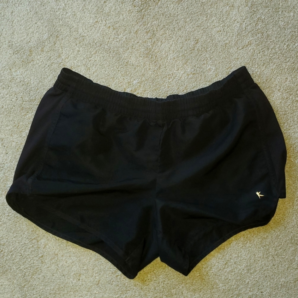 Danskin shorts 🍒